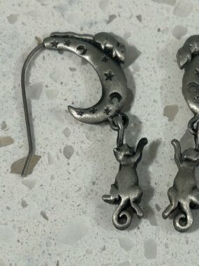 Cat & mouse moon earings